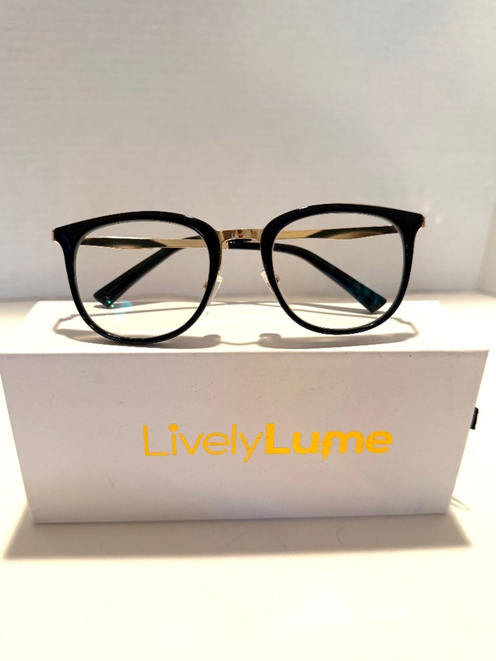 LivelyLume IconMulti-Focal Reading Glasses Progressives +2.00